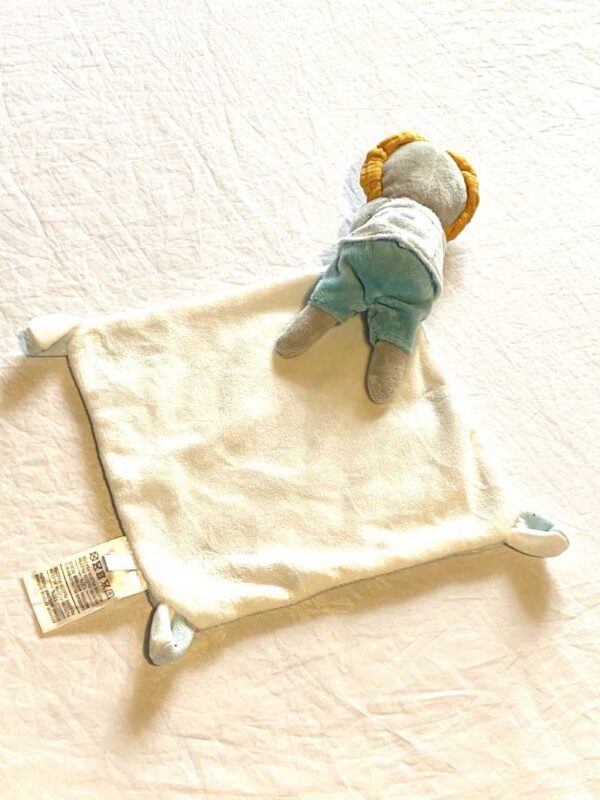Arrière doudou petit chaton chat pattes mouchoir bleu pailleté