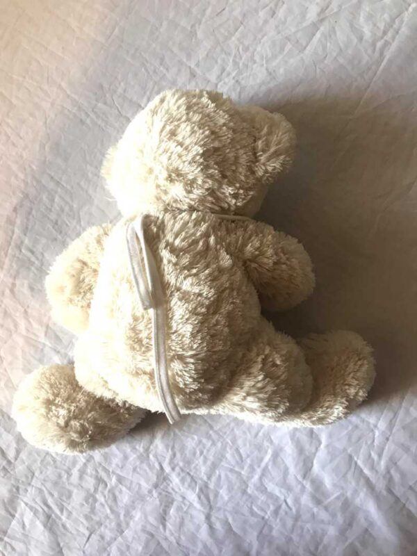 Arrière peluche normale gros ourson beige bavette jaune écritures I Love Mummy coeur rouge boutique enfance-douceur Arrière peluche normale gros ourson beige bavette jaune écritures I Love Mummy coeur rouge