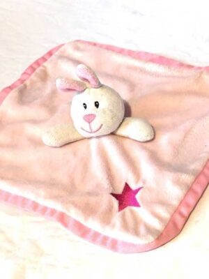 Doudou petit lapin blanc robe rose pâle étoile mauve