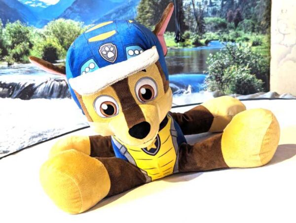 Peluche normale gros chien marron pat patrouille casque uniforme bleu