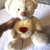 Peluche normale gros ourson beige bavette jaune écritures I Love Mummy coeur rouge boutique enfance-douceur Peluche normale gros ourson beige bavette jaune écritures I Love Mummy coeur rouge