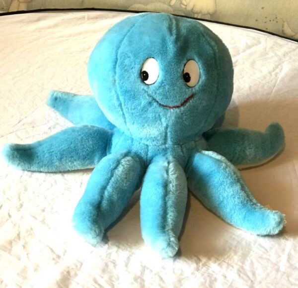 Peluche normale grosse pieuvre bleue tête ronde tentacules