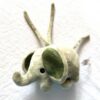 Peluche normale petit éléphant gris intérieur oreilles verts boule musicale