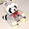 Peluche normale petit raton laveur gris ruban rouge pois blancs