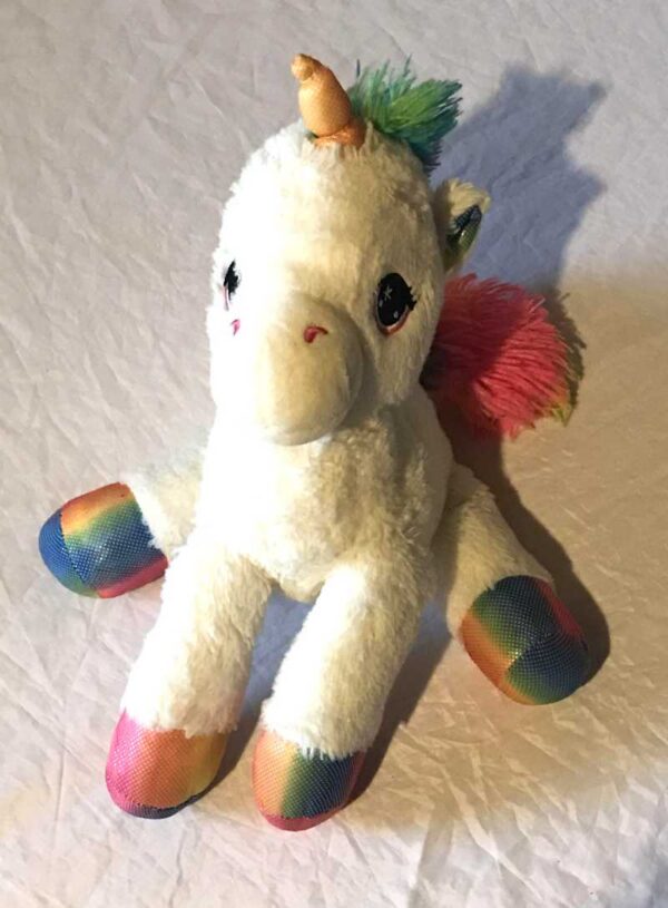 Peluche normale petite licorne blanche crinière queue pattes multicolores