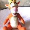 Peluche normale tigrou tigre orange roi couronne jaune