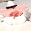 Dessous peluche normale licorne grise corne argentée pailletée robe rose