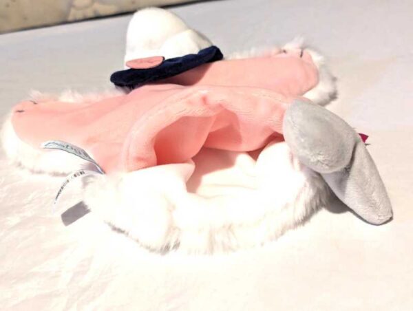 Dessous peluche normale licorne grise corne argentée pailletée robe rose